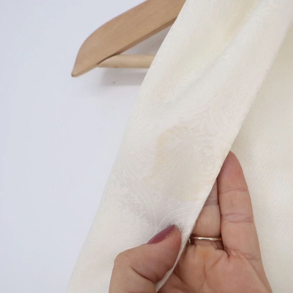 Stefano Scarf Unisex One Size Cream Paisley Damask Eyelash Fringe Good